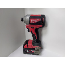 Винтоверт Milwaukee M18 CBLID            
            б/у