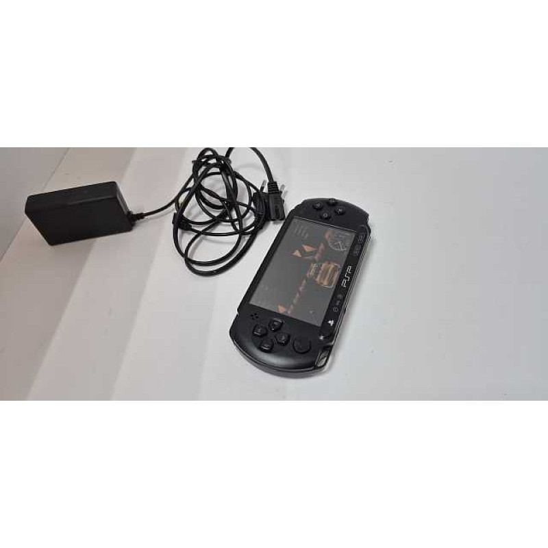 Игровые приставки Sony PSP-E1008            
            б/у