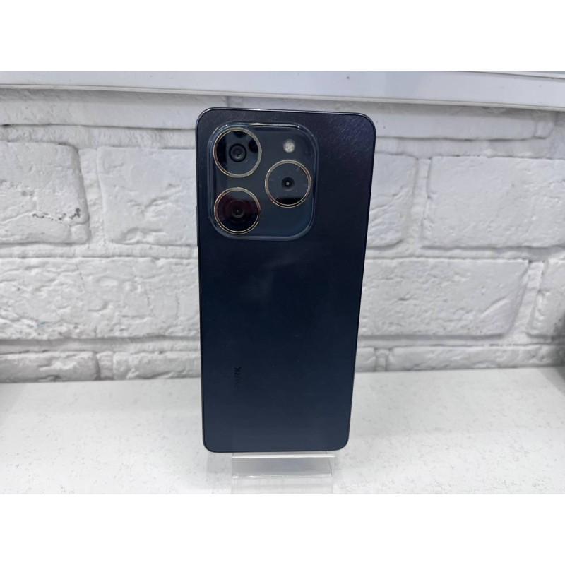 Мобильный телефон Tecno SPARK 20 Pro 8/256 GB            
            б/у