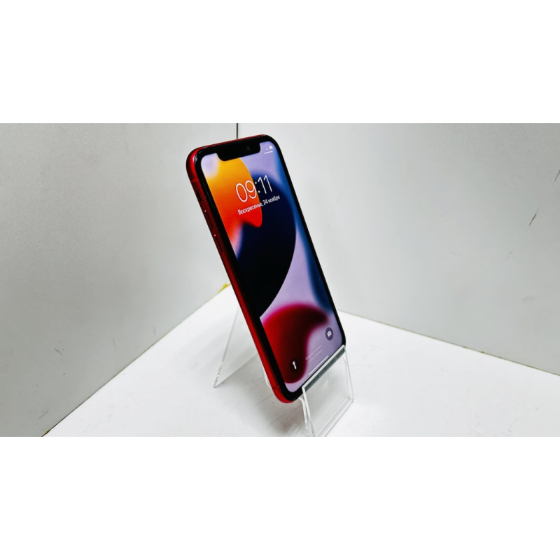 Мобильный телефон Apple iPhone 11 4/64GB            
            б/у