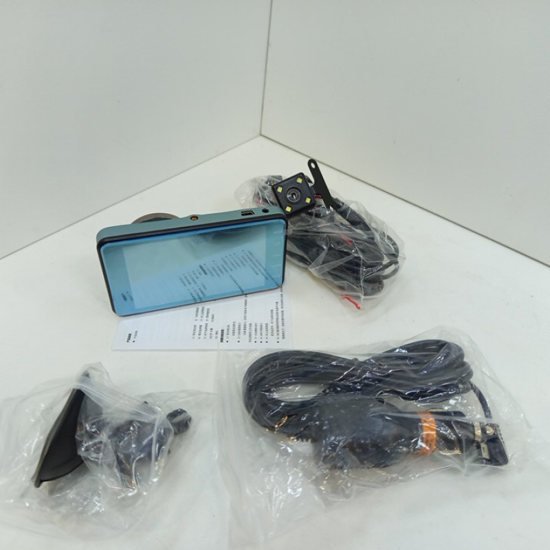 Видеорегистратор Dual Lens CarLog Blackbox            
            б/у
