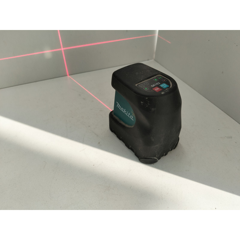Нивелир Makita Sk-102            
            б/у
