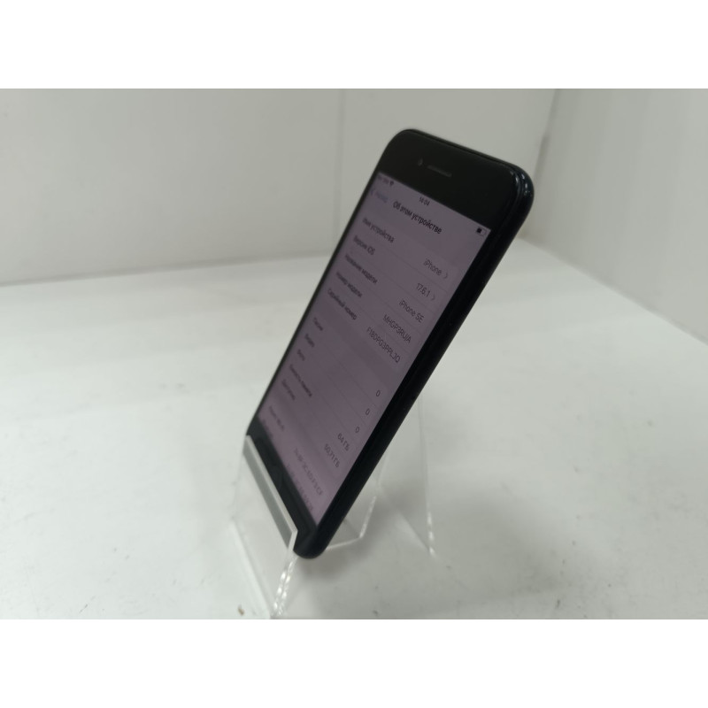 Мобильный телефон Apple iPhone SE 2022 4/64 GB            
            б/у
