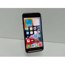 Мобильный телефон Apple iPhone 7 2/32 GB            
            б/у