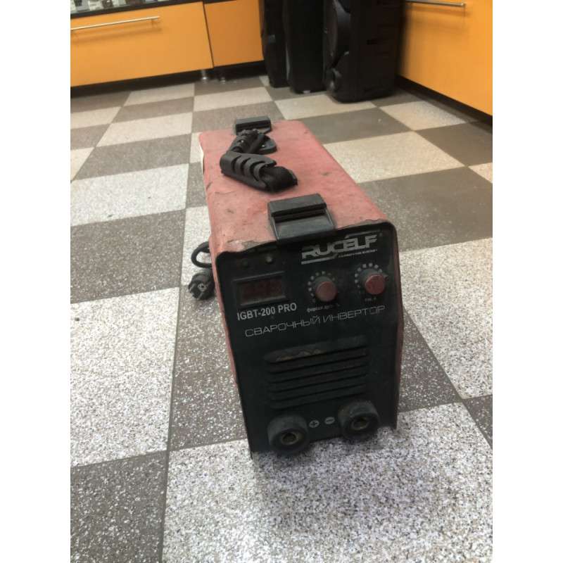 Сварочный аппарат Rucelf IGBT-200-PRO            
            б/у
