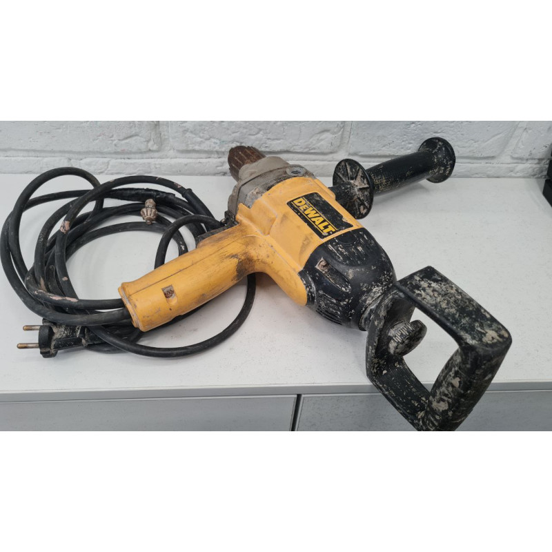 Дрель DeWALT D21520            
            б/у