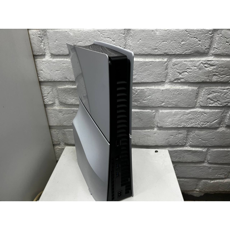 Игровые приставки Sony Playstation 5 Slim 1TB (CFI-2000)            
            б/у