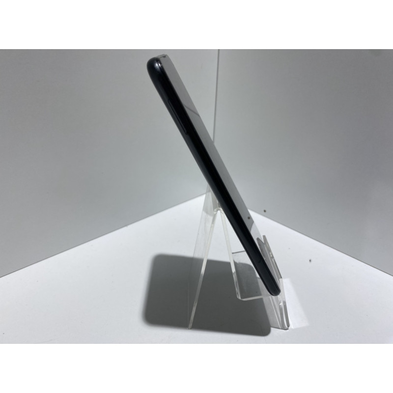 Мобильный телефон Samsung Galaxy A11 2/32 GB            
            б/у