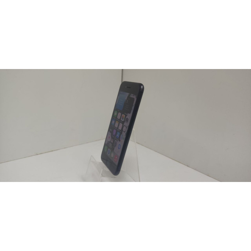 Мобильный телефон Apple iPhone 7 2/128 GB.            
            б/у
