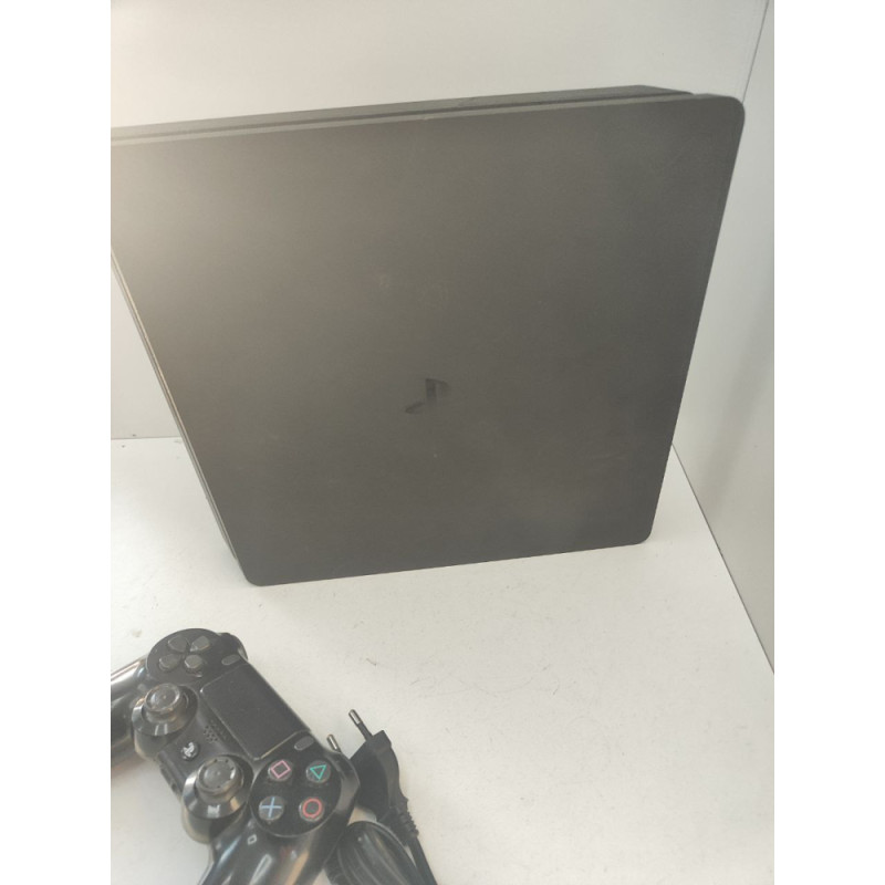 Игровые приставки Sony Playstation 4 Slim (cuh-2108A)            
            б/у