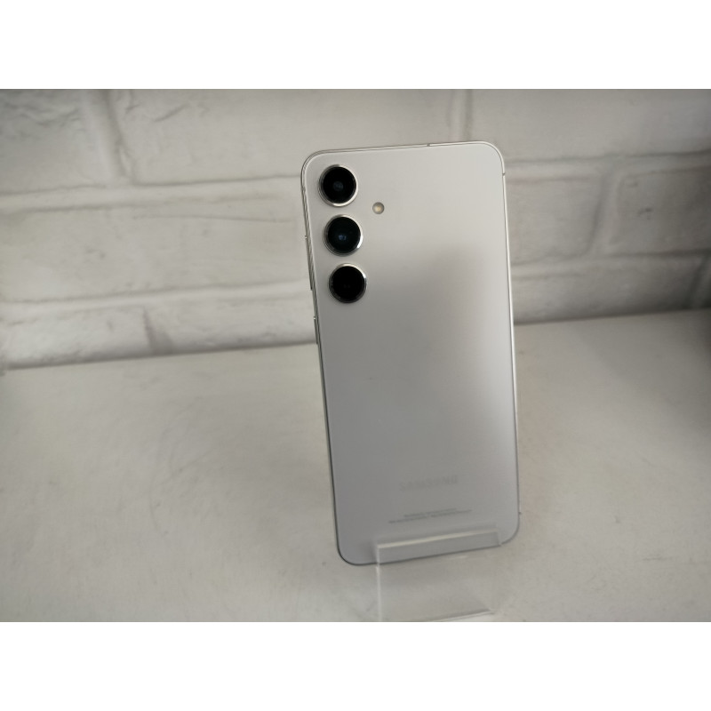 Мобильный телефон Samsung Galaxy S24+ 12/256            
            б/у