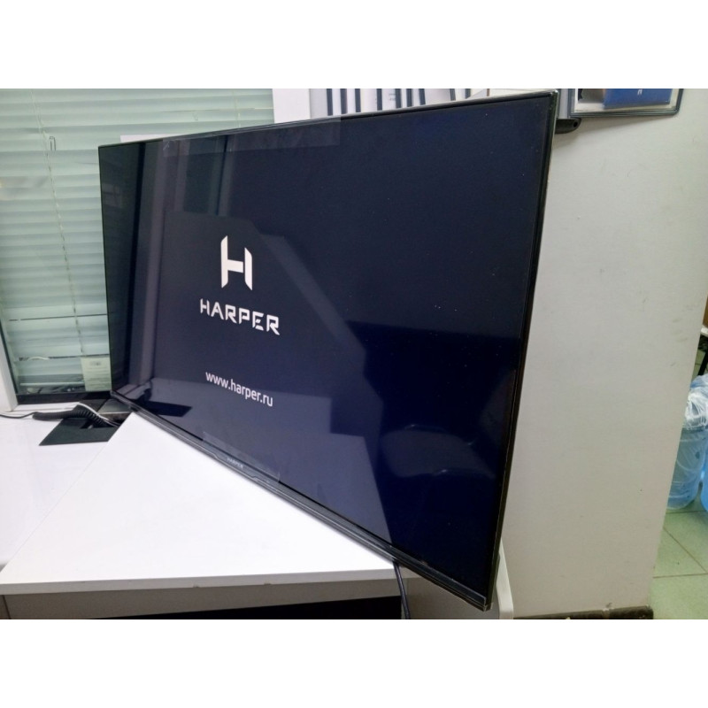 Телевизор Harper 40F777TS            
            б/у