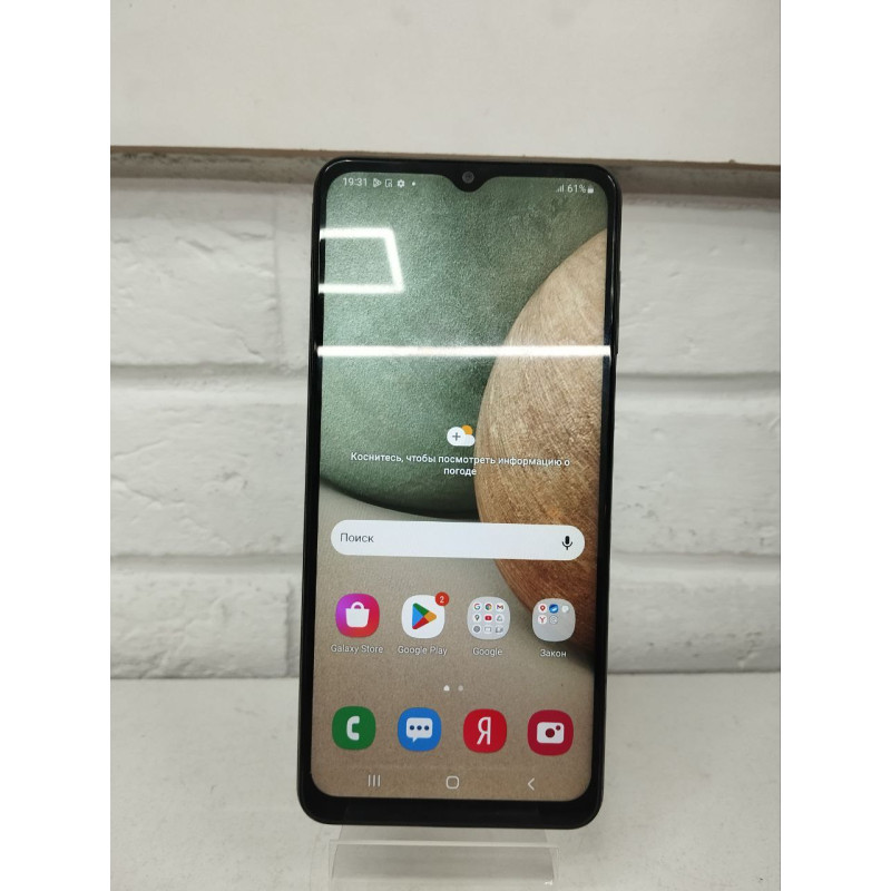 Мобильный телефон Samsung Galaxy A12 3/32 GB            
            б/у
