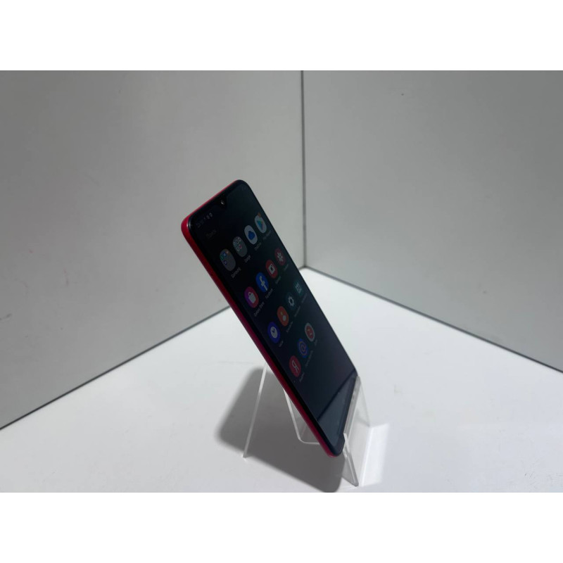Мобильный телефон Samsung Galaxy A20 3/32 GB            
            б/у