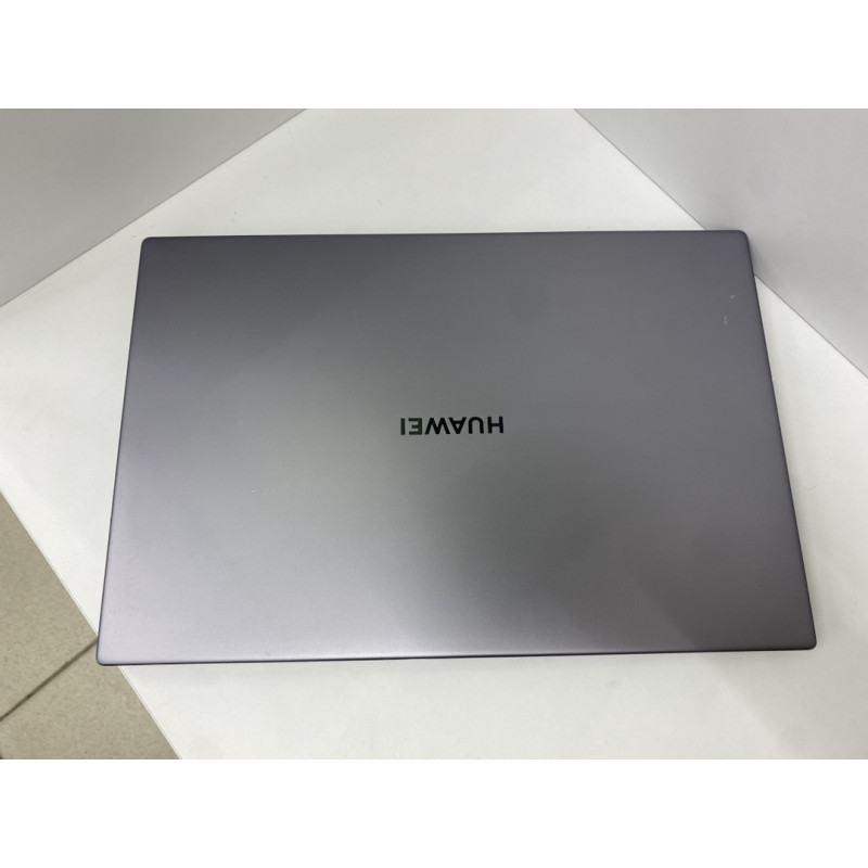 Ноутбук HUAWEI MateBook D14            
            б/у