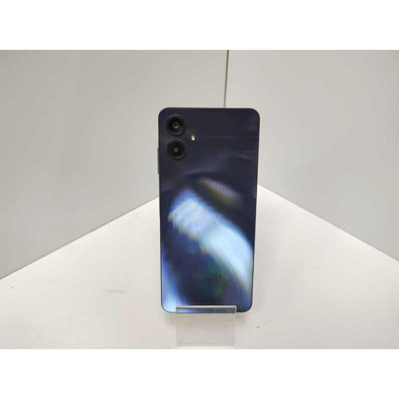 Мобильный телефон Samsung Galaxy A06 4/64 GB            
            б/у