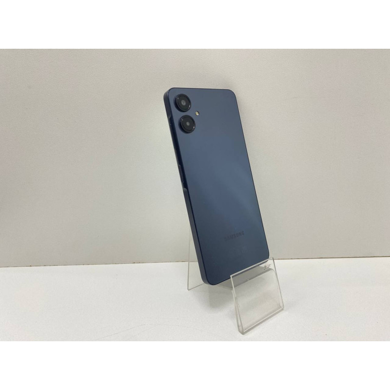 Мобильный телефон Samsung Galaxy A06 4/128 GB            
            б/у