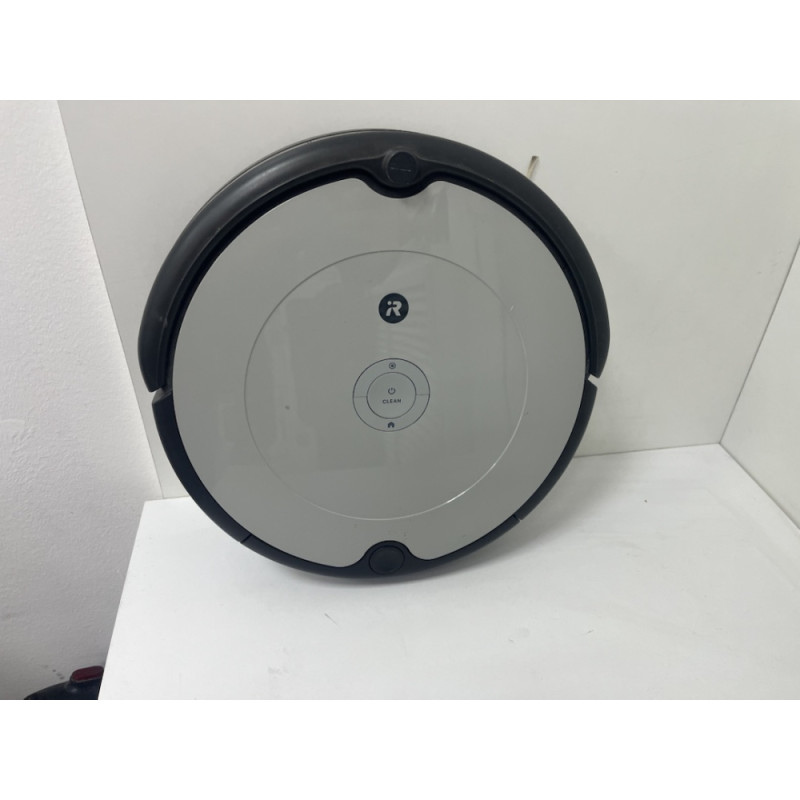 Робот-пылесос iRobot Roomba 698            
            б/у