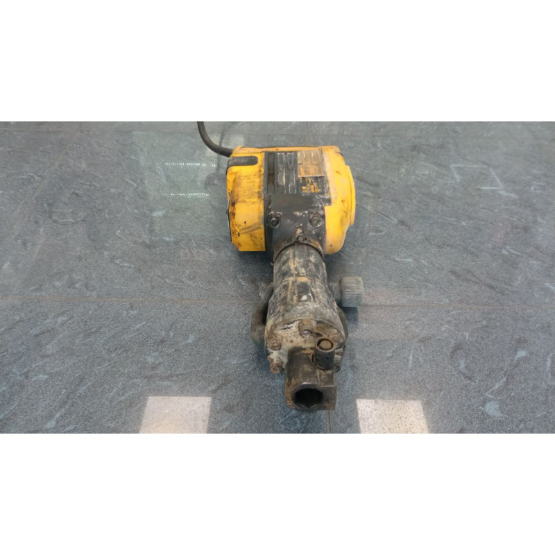 Отбойный молоток Dewalt DW3125            
            б/у