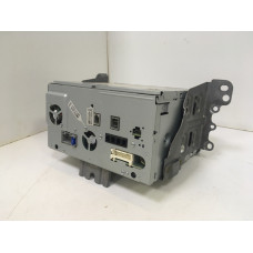 Автомагнитола Panasonic CN-RE04D            
            б/у