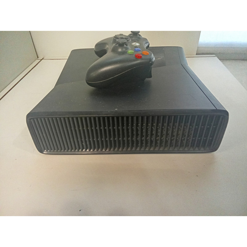Игровые приставки Xbox 360 1439-250 гб            
            б/у
