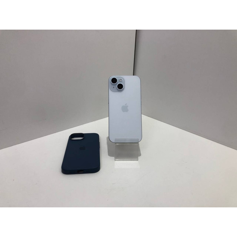 Мобильный телефон Apple iPhone 15 6/128 GB            
            б/у