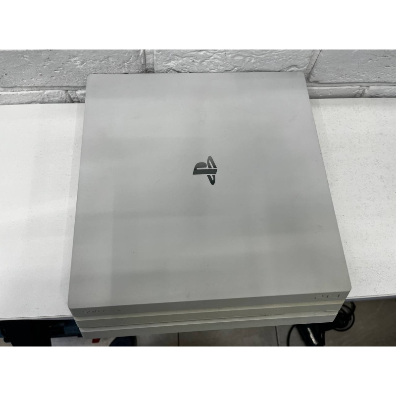 Игровые приставки Sony PlayStation 4 Pro 1 ТБ            
            б/у