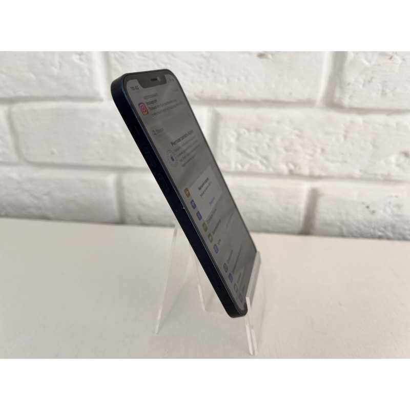 Мобильный телефон Apple iPhone 12 4/128 GB            
            б/у