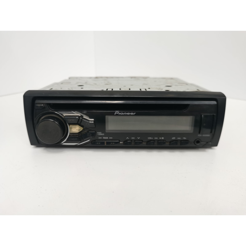 Автомагнитола Pioneer DEH-1800UBG            
            б/у