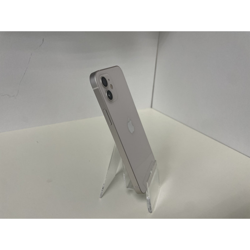 Мобильный телефон Apple iPhone 12 4/128 GB            
            б/у