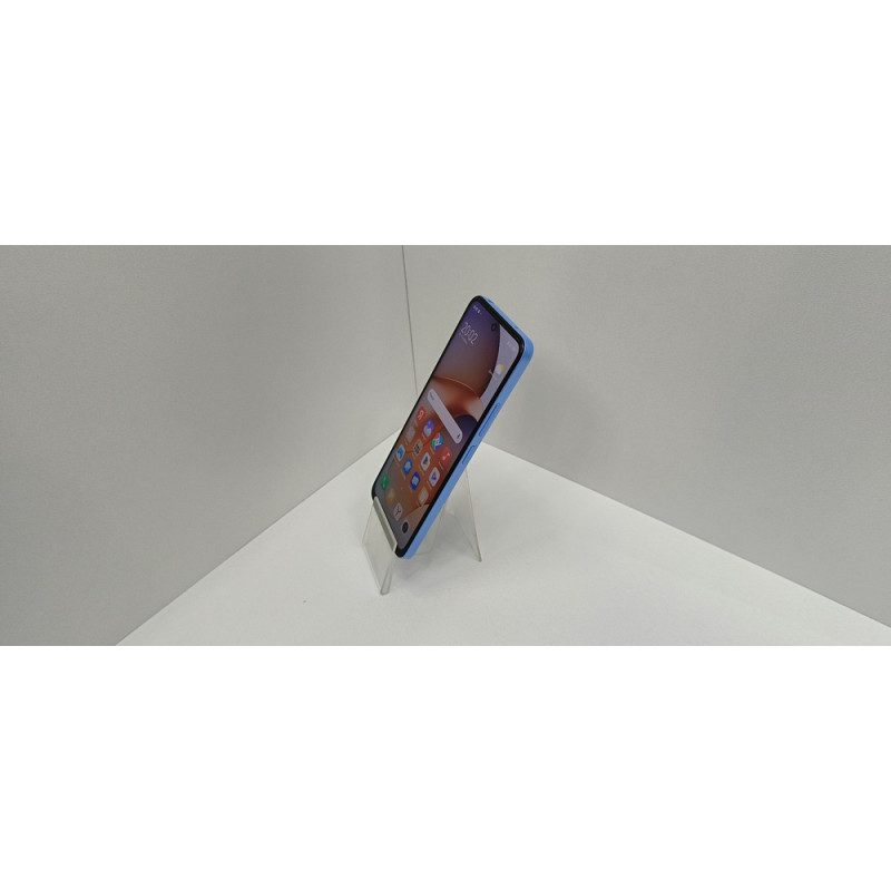 Мобильный телефон Xiaomi Redmi 12 8/256 GB            
            б/у