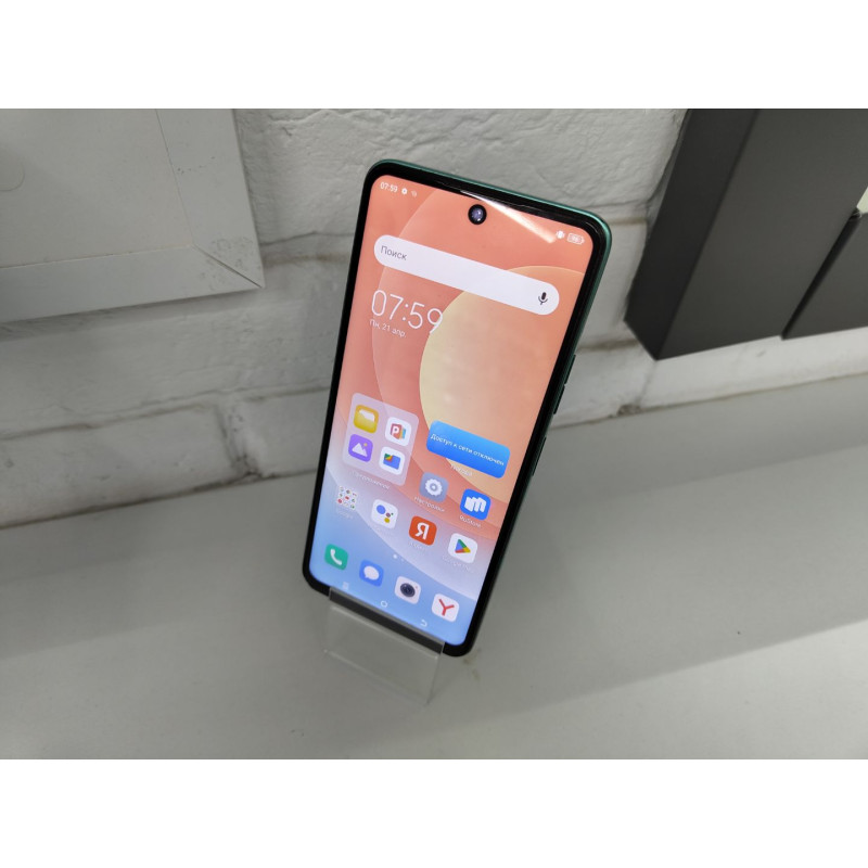 Мобильный телефон Tecno Camon 19 Neo 6/128 GB            
            б/у