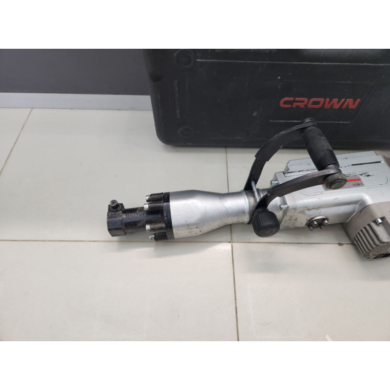 Отбойный молоток CROWN CT18024            
            б/у
