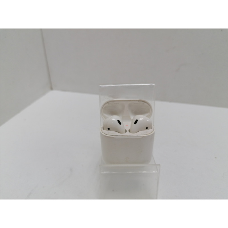 Наушники Беспроводные Внутриканальные Apple AirPods 2            
            б/у