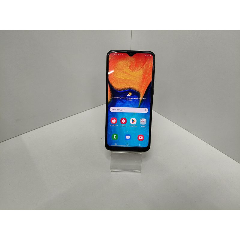 Мобильный телефон Samsung Galaxy A20 3/32 GB            
            б/у