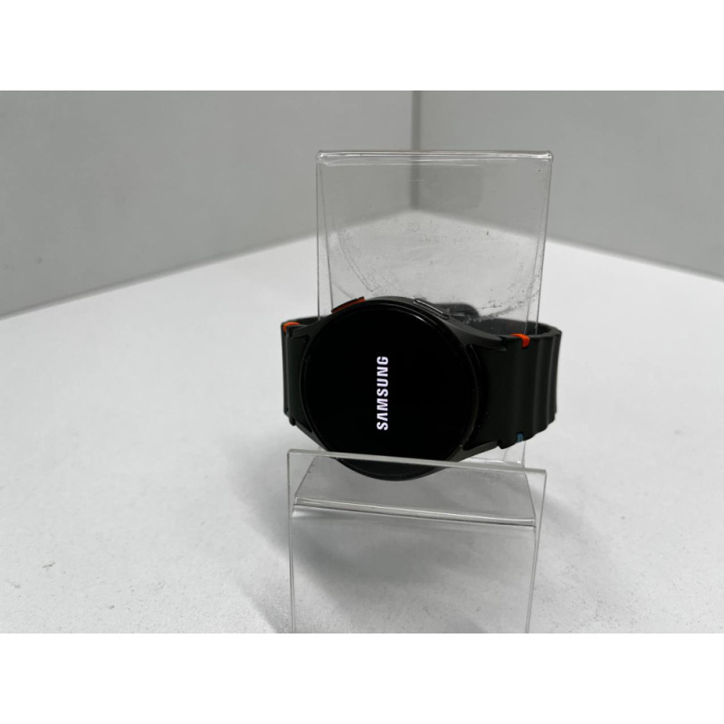 Умные Часы Samsung Galaxy Watch7 40mm            
            б/у