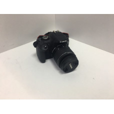 Фотоаппарат зеркальный Canon EOS 2000D            
            б/у