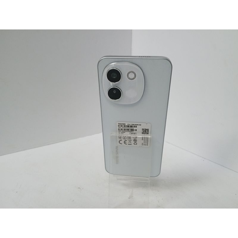 Мобильный телефон Tecno Spark 30 6/128 GB            
            б/у