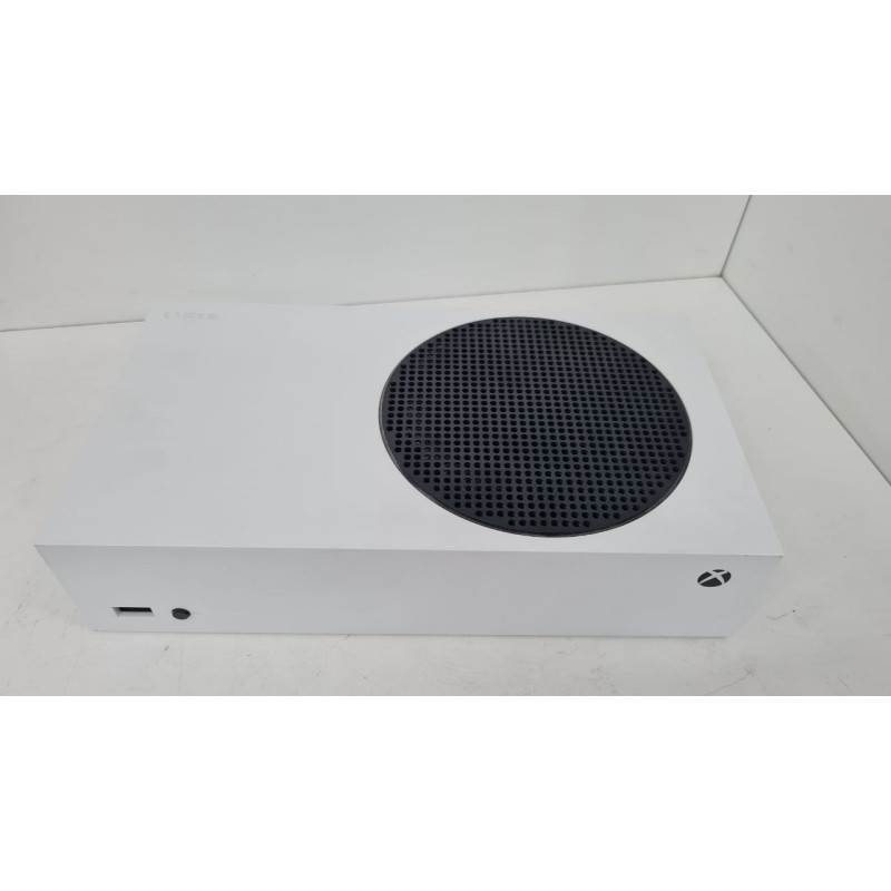 Игровые приставки Xbox Series S 512 ГБ            
            б/у