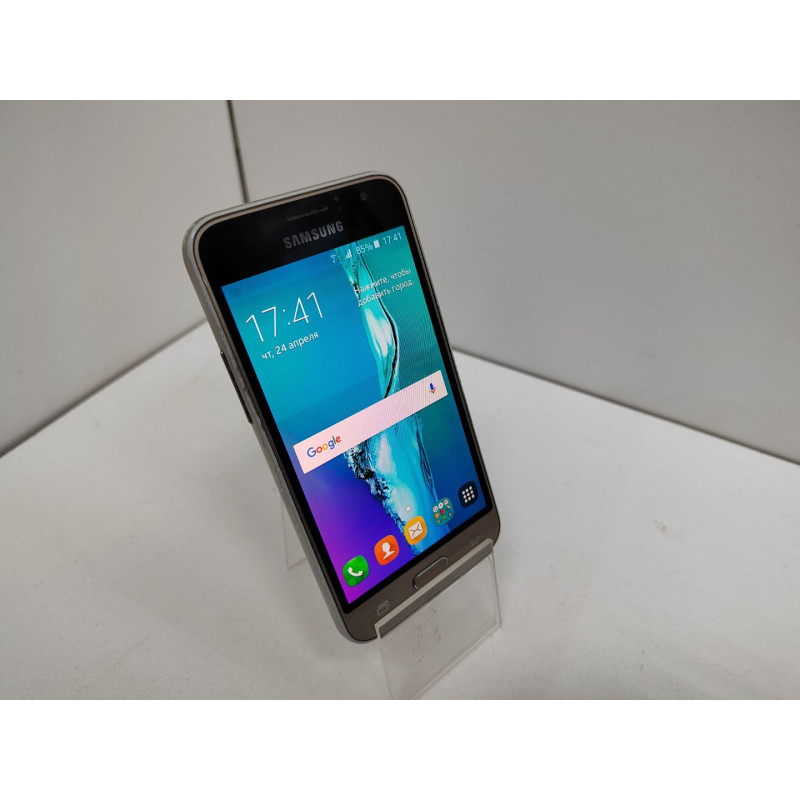 Мобильный телефон Samsung SM-J120F 1/8 GB            
            б/у