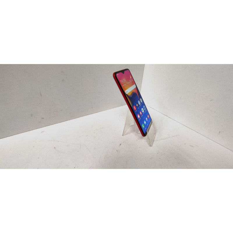 Мобильный телефон Samsung Galaxy A10 2/32 GB            
            б/у