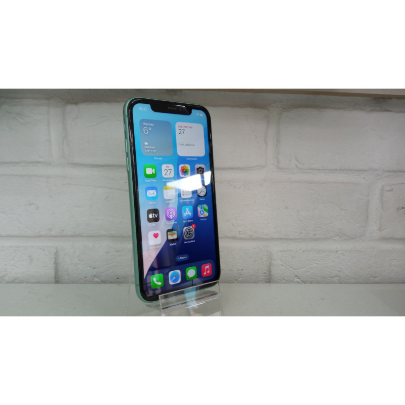 Мобильный телефон Apple iPhone 11 4/128 GB            
            б/у