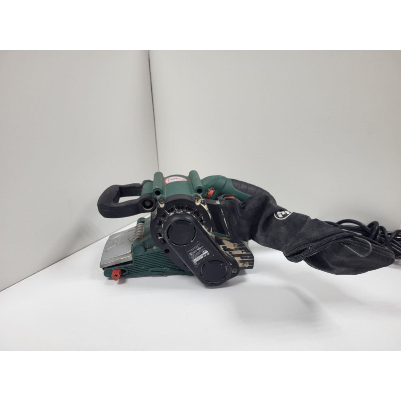 Ленточная шлифовальная машина Hammerflex LSM800B            
            б/у