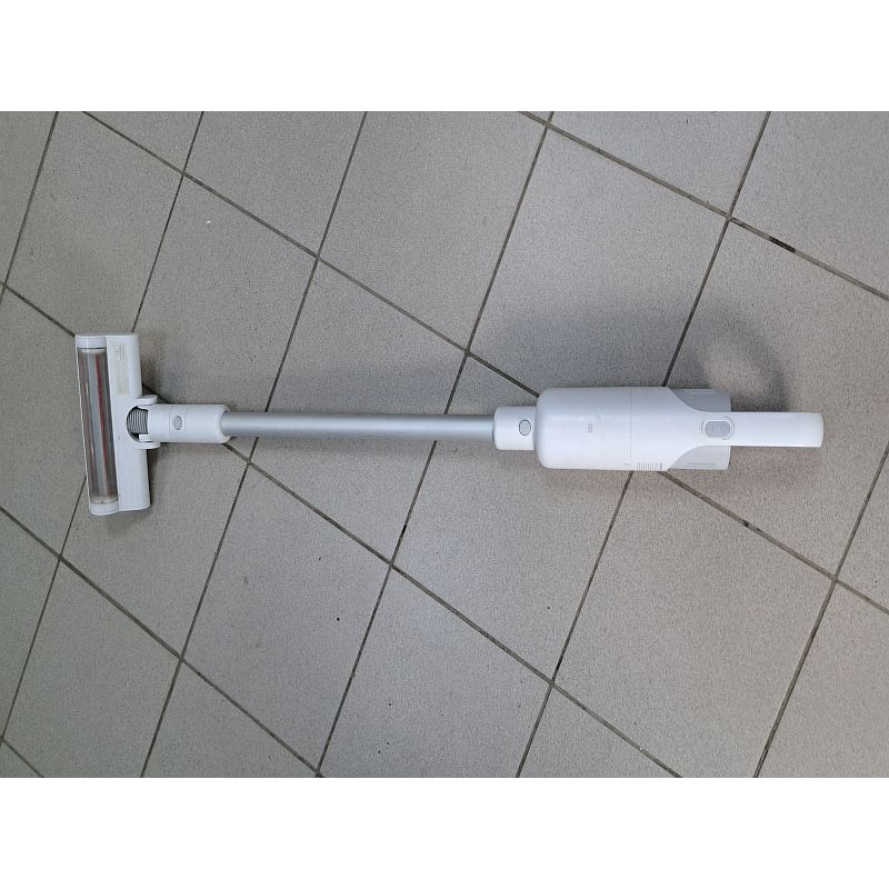 Пылесос ручной Xiaomi Mi Vacuum Cleaner Light            
            б/у