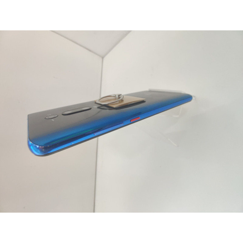 Мобильный телефон Xiaomi Mi 9T 6/64 GB            
            б/у