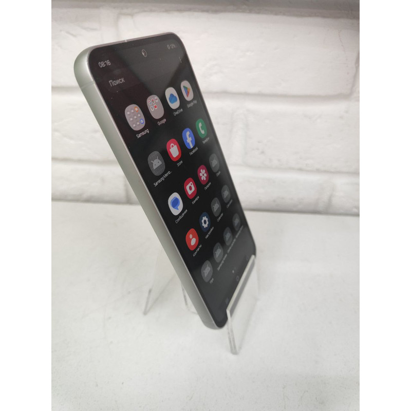 Мобильный телефон Samsung Galaxy S23 FE 128 GB            
            б/у