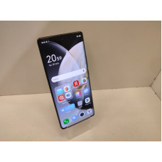 Мобильный телефон Tecno Camon 30S 6/128 GB            
            б/у