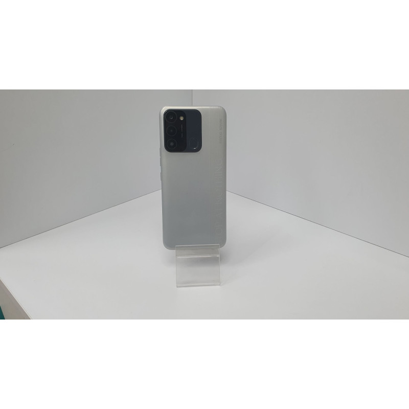 Мобильный телефон Tecno Spark 8C 4/64 GB            
            б/у
