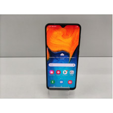 Мобильный телефон Samsung Galaxy A20 3/32 GB            
            б/у