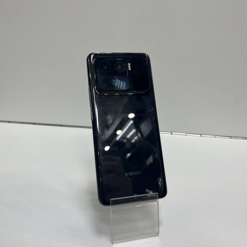 Мобильный телефон Xiaomi Mi 11 Ultra 12/256 GB            
            б/у